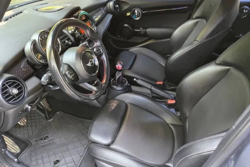 2016 Mini Cooper 4 Door Hardtop S photo 1