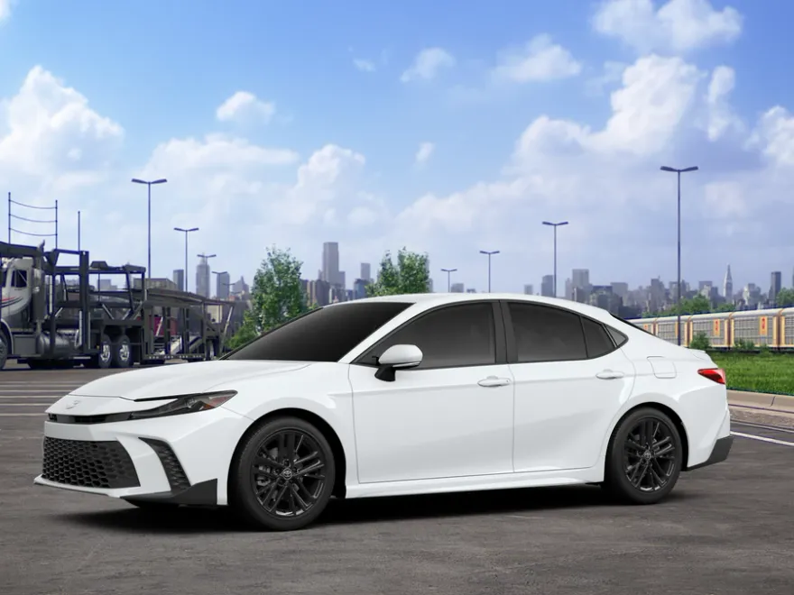 2025 Toyota Camry SE photo 1