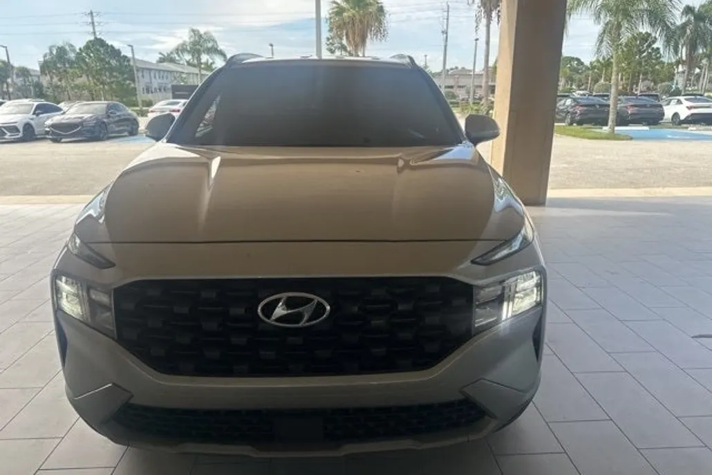 2023 Hyundai Santa Fe SEL photo 1