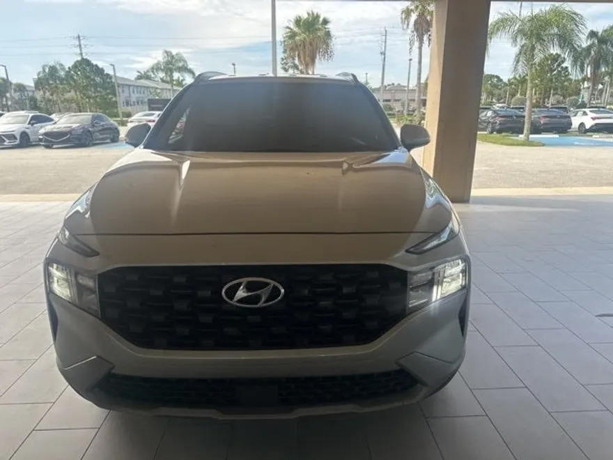 2023 Hyundai Santa Fe SEL photo 1