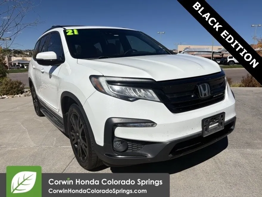 2021 Honda Pilot Black Edition photo 1