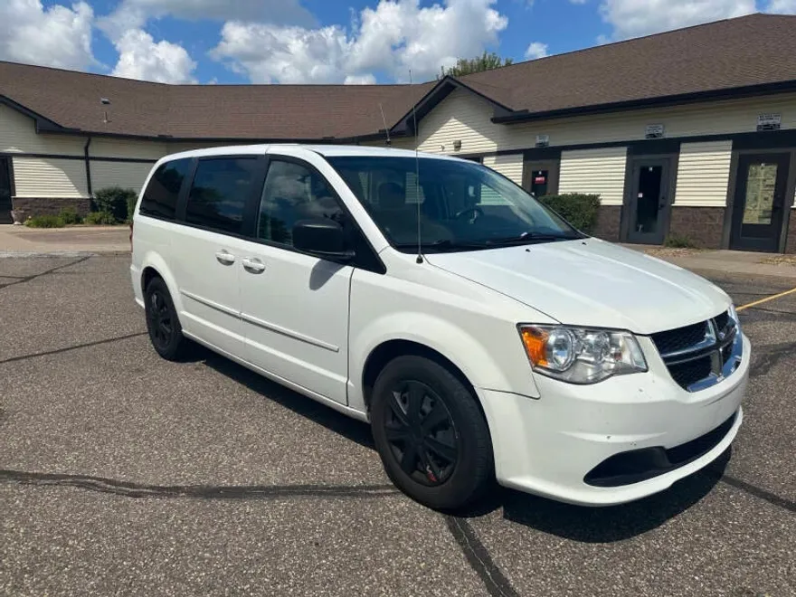 2017 Dodge Grand Caravan SE SXT Express photo 1