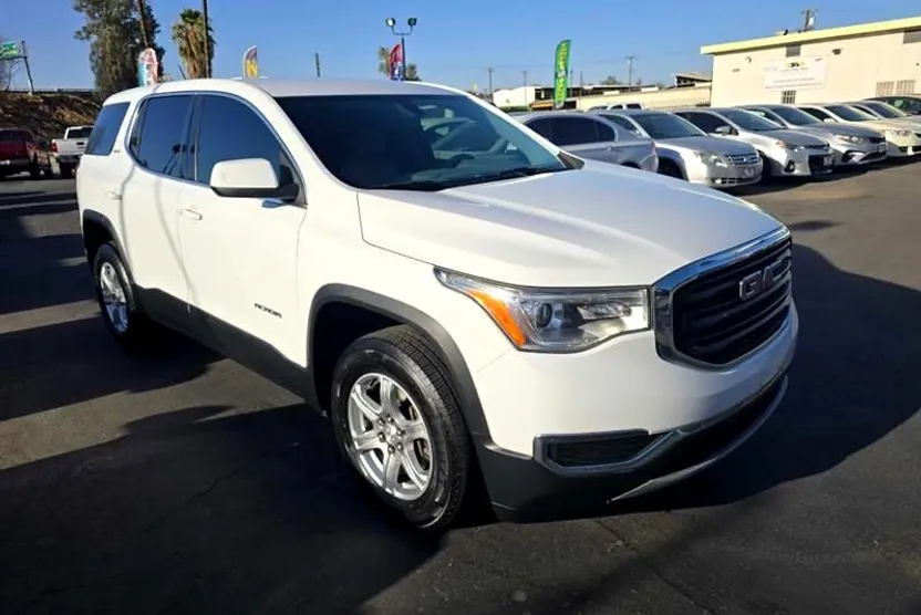 2018 Gmc Acadia SLE photo 1