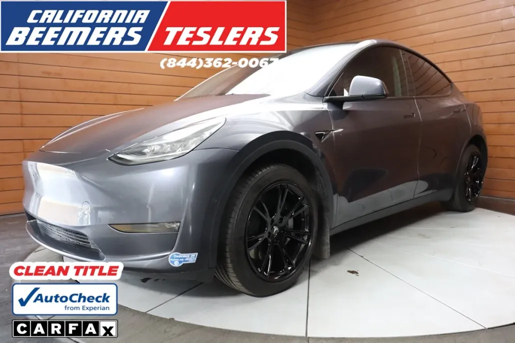 2021 Tesla Model Y Long Range photo 1