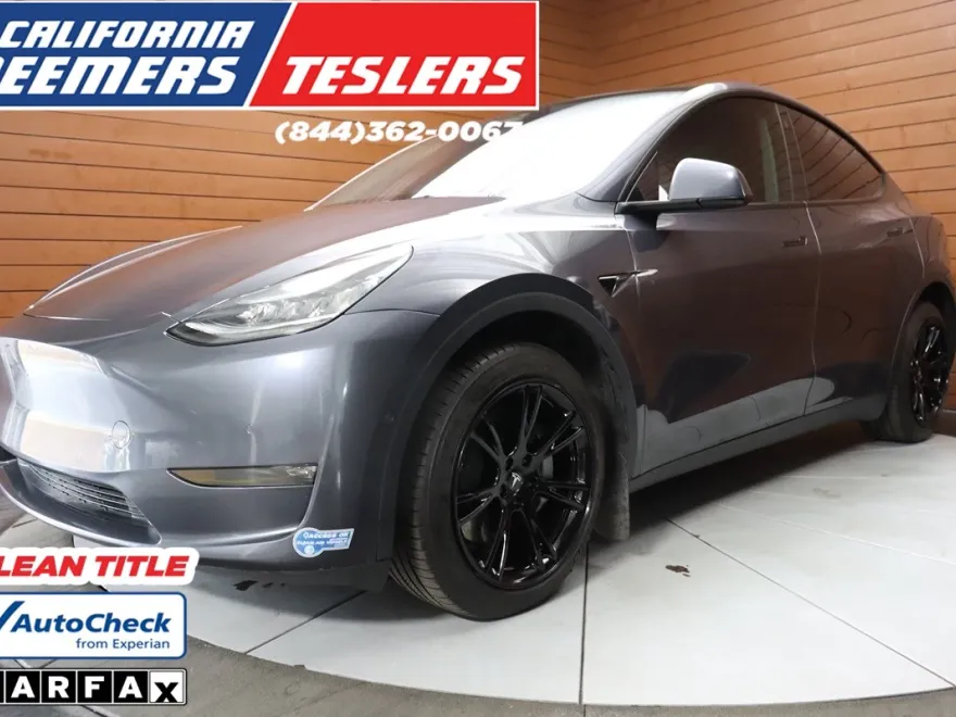 2021 Tesla Model Y Long Range photo 1