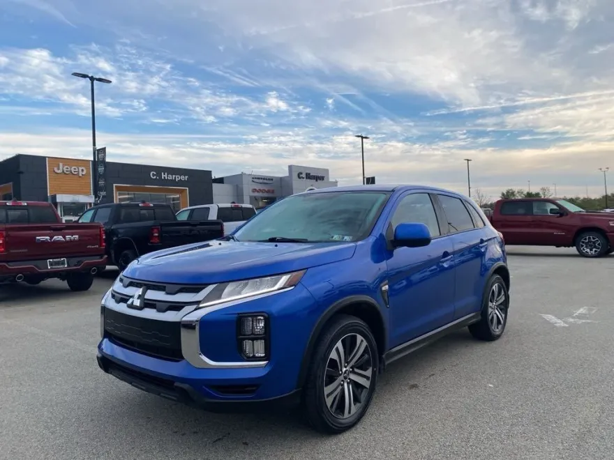 2020 Mitsubishi Outlander Sport ES photo 1