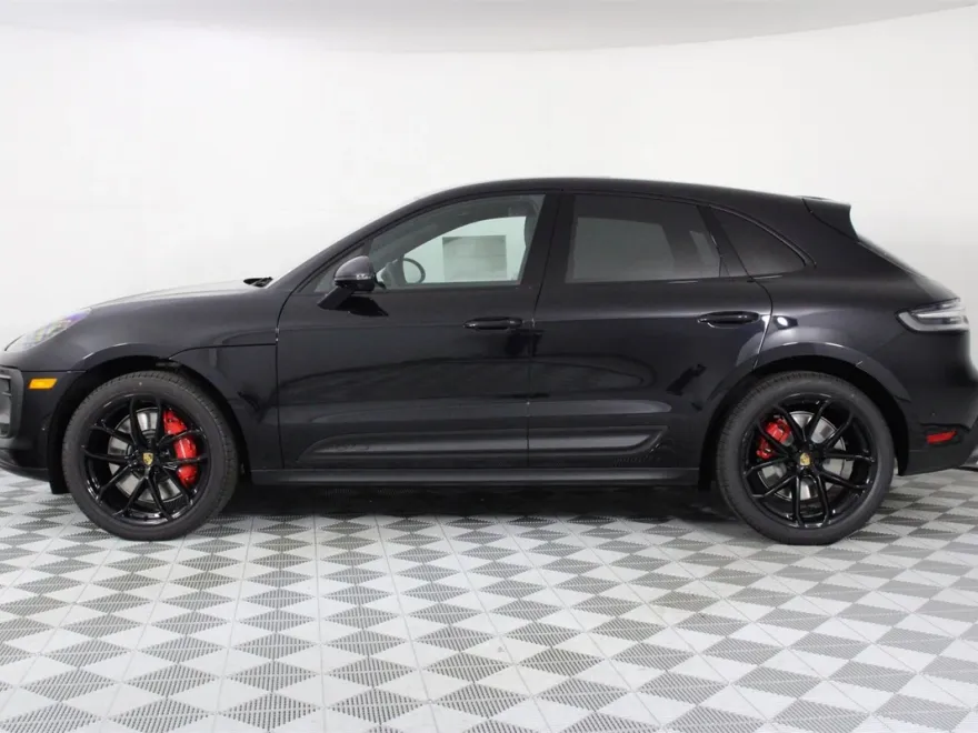 2026 Porsche Macan GTS photo 1