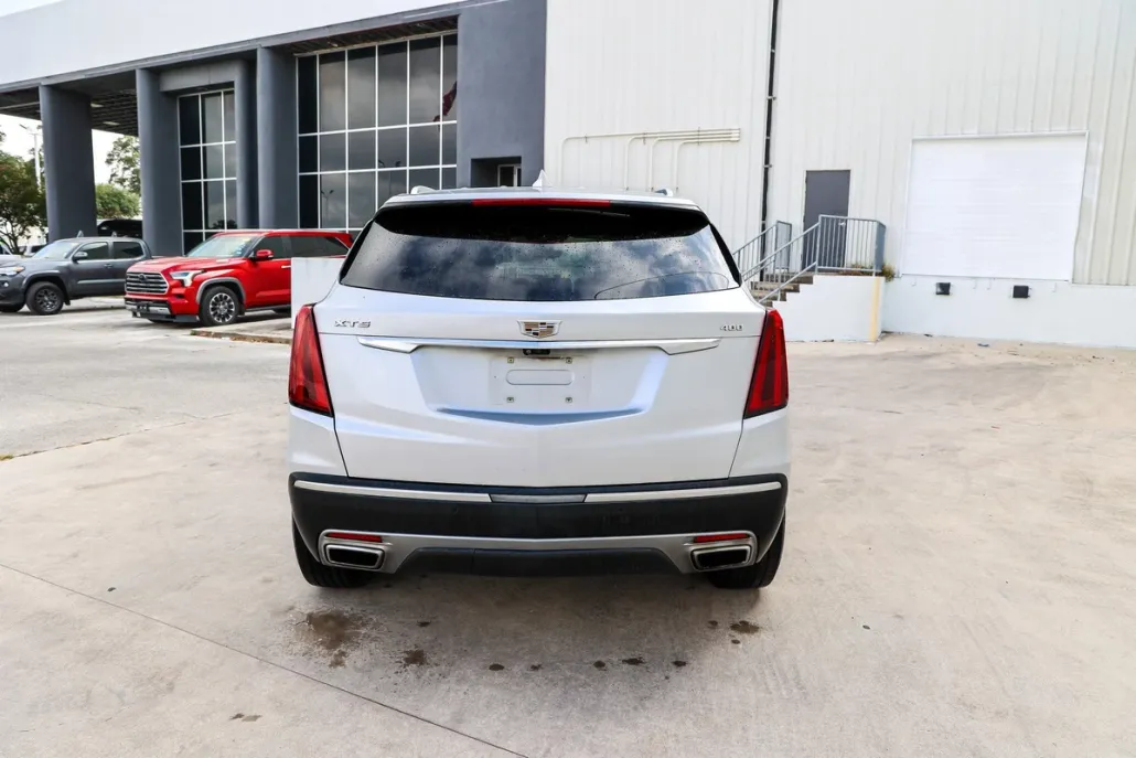 2020 Cadillac XT5 Premium Luxury photo 1