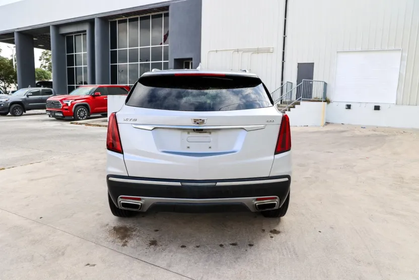 2020 Cadillac XT5 Premium Luxury photo 1