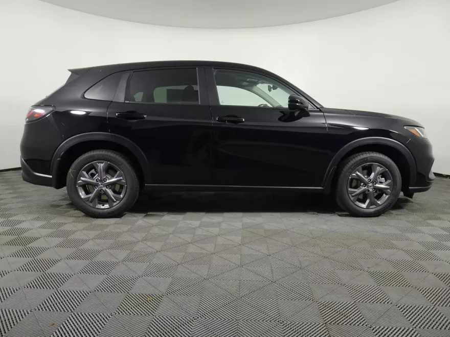 2026 Honda HR-V LX photo 1