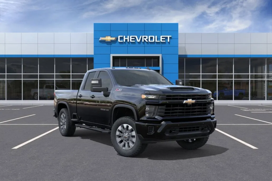 2026 Chevrolet Silverado 2500HD Custom photo 1