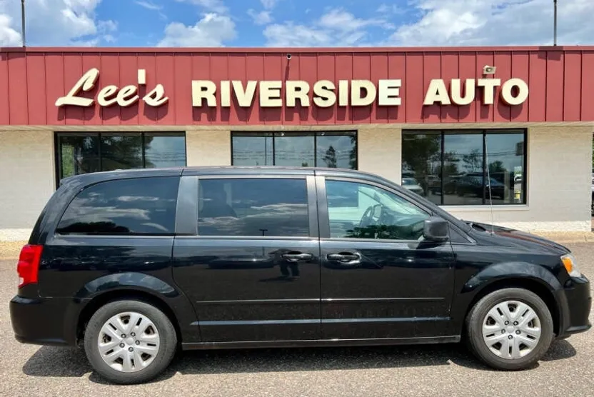 2017 Dodge Grand Caravan SE photo 1