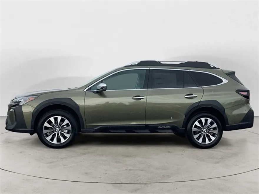 2025 Subaru Outback Touring XT photo 1