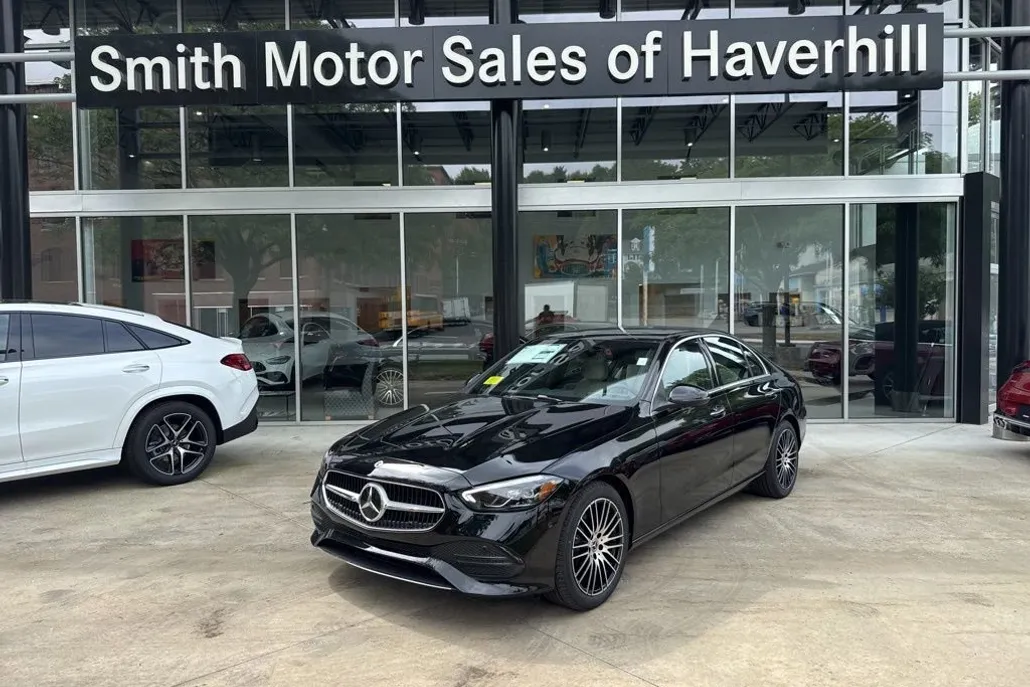 2025 Mercedes Benz C 300 4MATIC Sedan photo 1