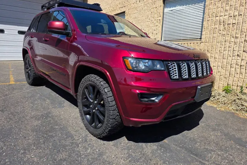 2020 Jeep Grand Cherokee Altitude photo 1