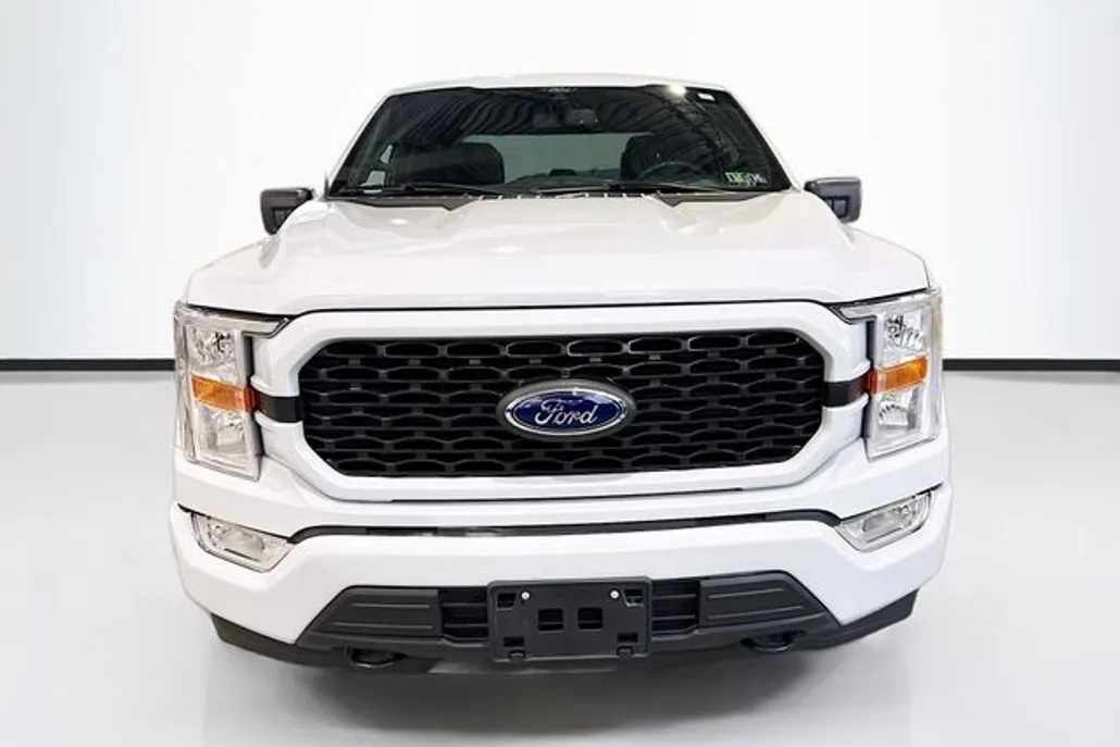 2022 Ford F-150 XL photo 1
