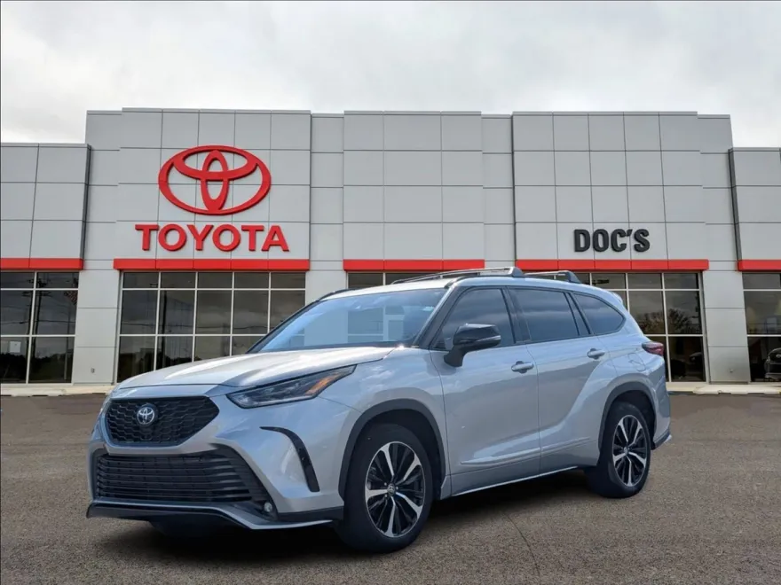 2022 Toyota Highlander XSE photo 1