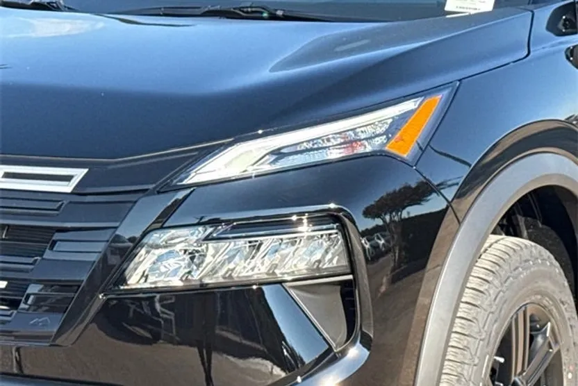 2026 Nissan Rogue SV photo 1