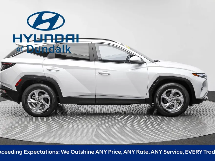 2022 Hyundai Tucson SEL photo 1