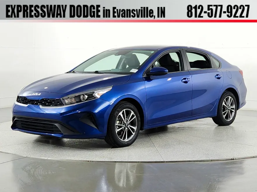 2024 Kia Forte LXS photo 1