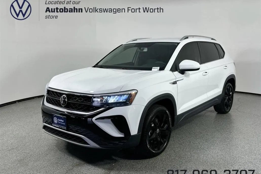 2022 Volkswagen Taos SE photo 1