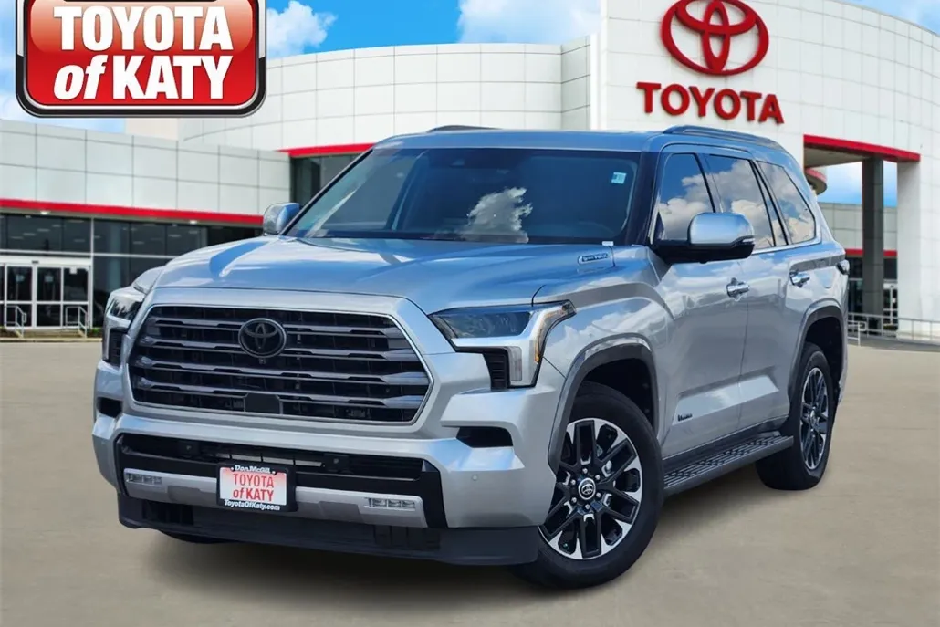 2023 Toyota Sequoia Limited photo 1