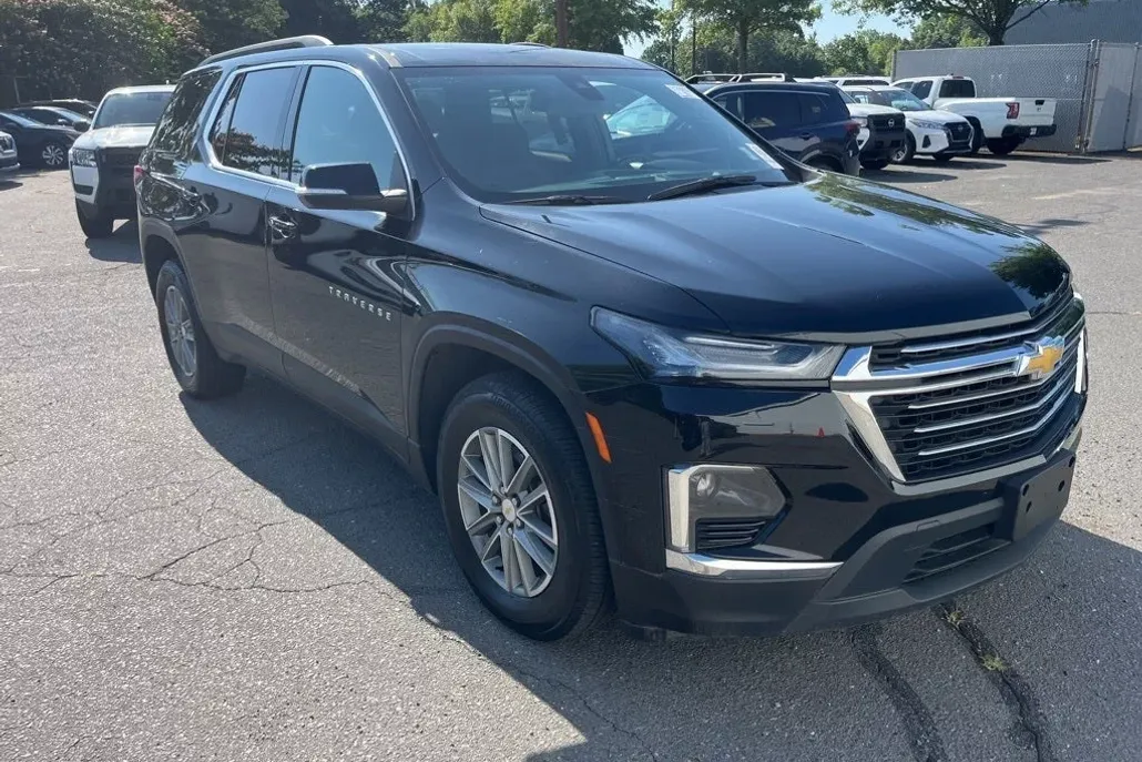 2023 Chevrolet Traverse Cloth photo 1
