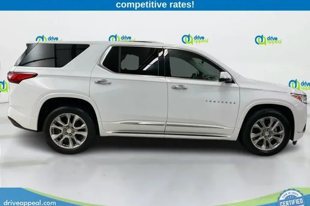 2018 Chevrolet Traverse Premier photo 1