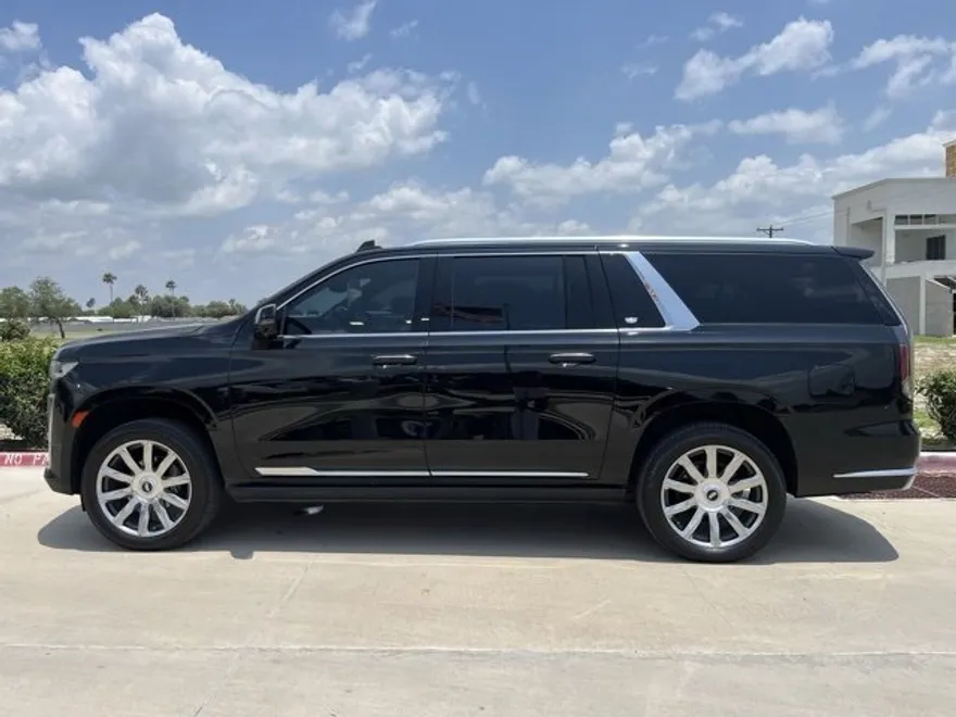 2022 Cadillac Escalade ESV Premium Luxury Platinum photo 1