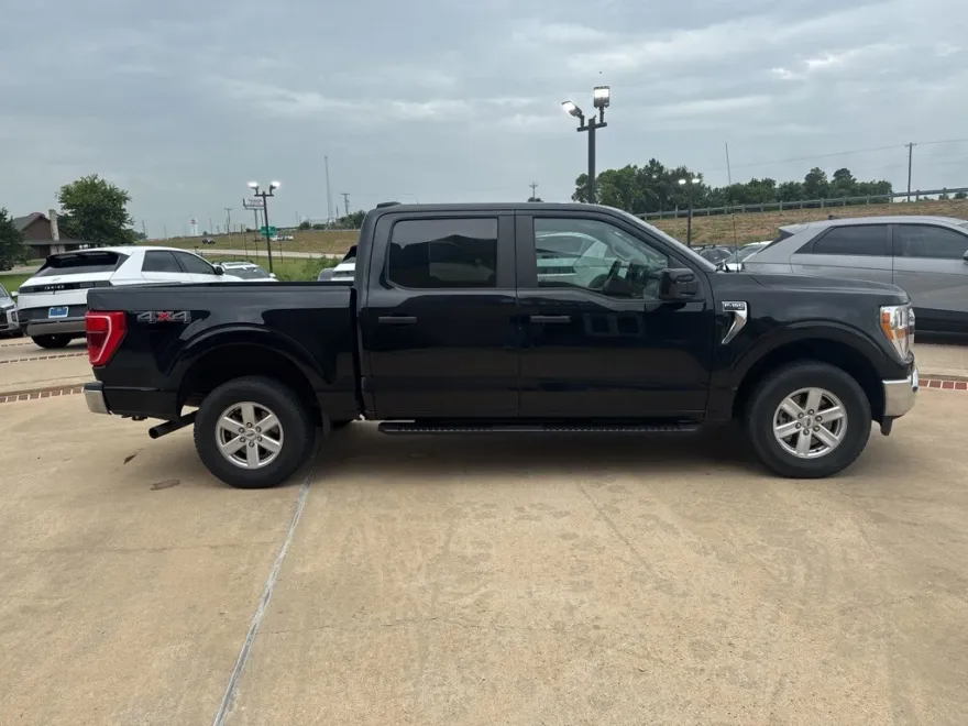 2021 Ford F-150 XLT photo 1