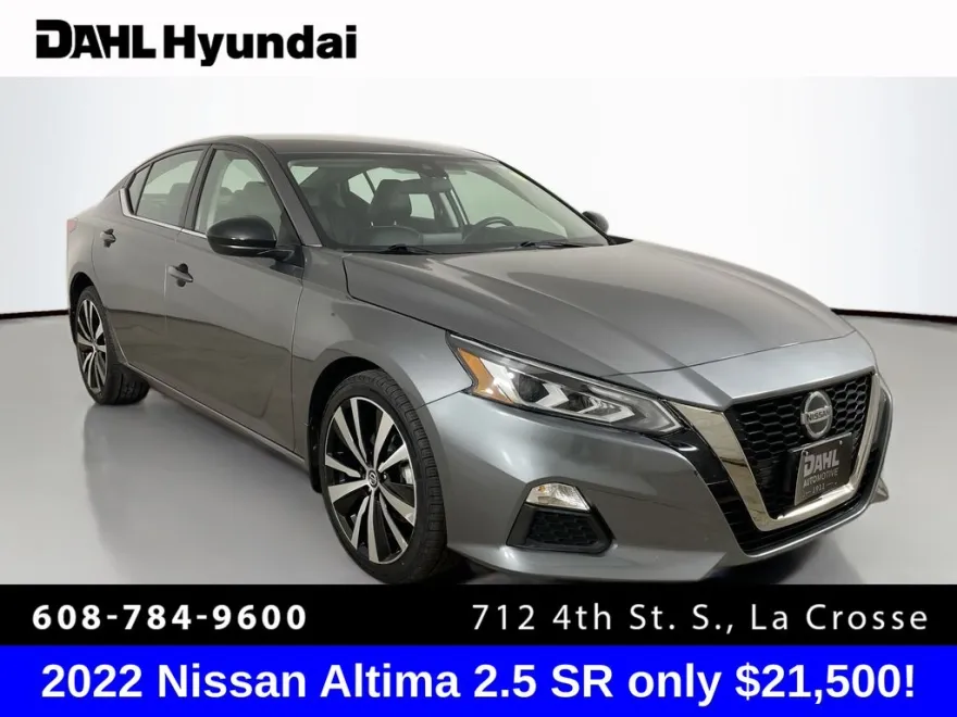 2022 Nissan Altima 2.5 SR photo 1