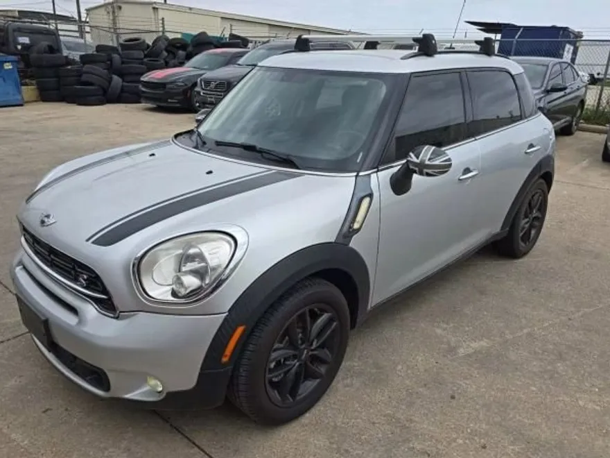 2015 Mini Countryman S photo 1