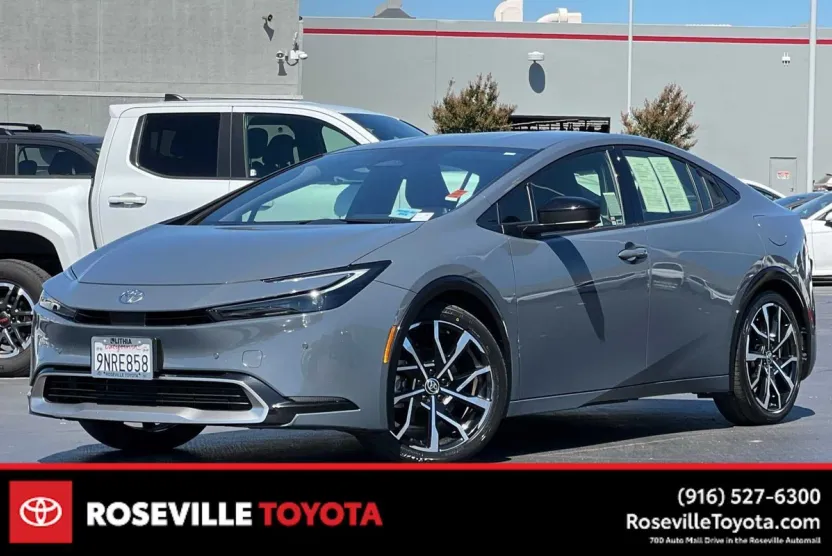 2024 Toyota Prius Prime XSE photo 1