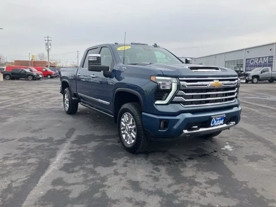 2025 Chevrolet Silverado 2500HD High Country photo 1