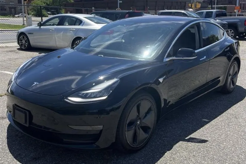 2018 Tesla Model 3 Long Range Performance photo 1