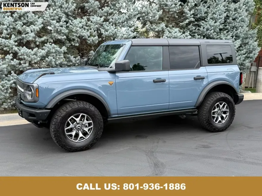 2024 Ford Bronco Badlands photo 1