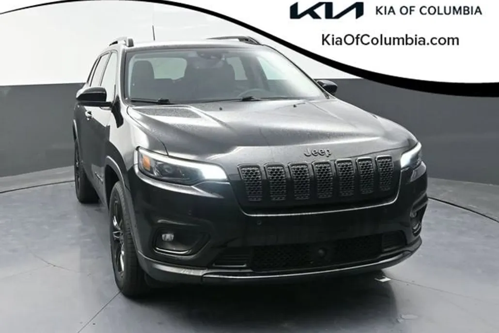 2023 Jeep Cherokee Altitude Lux photo 1