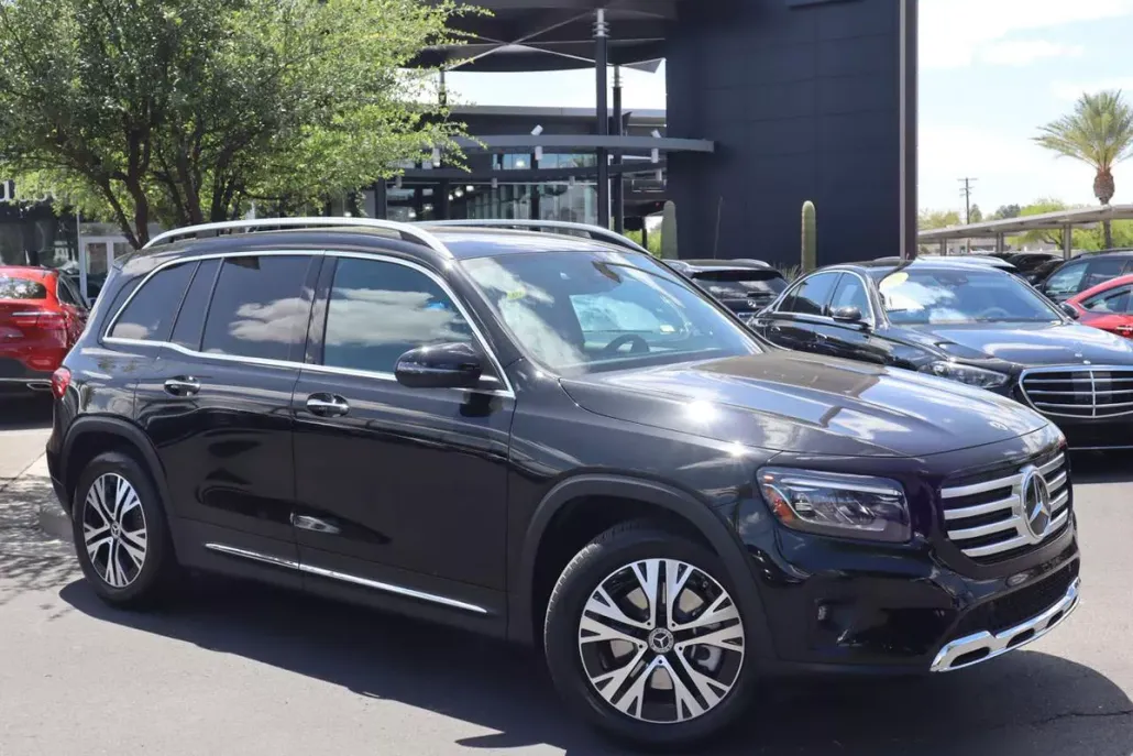 2024 Mercedes Benz GLB 250 photo 1