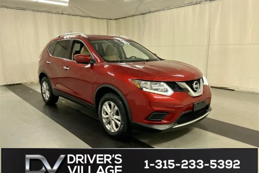 2016 Nissan Rogue SV photo 1
