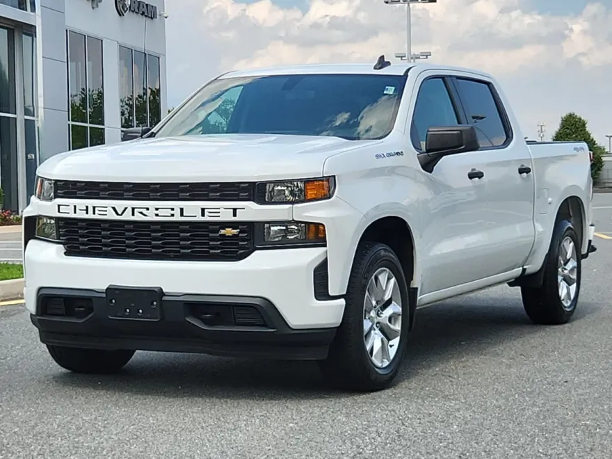 2020 Chevrolet Silverado 1500 Custom photo 1