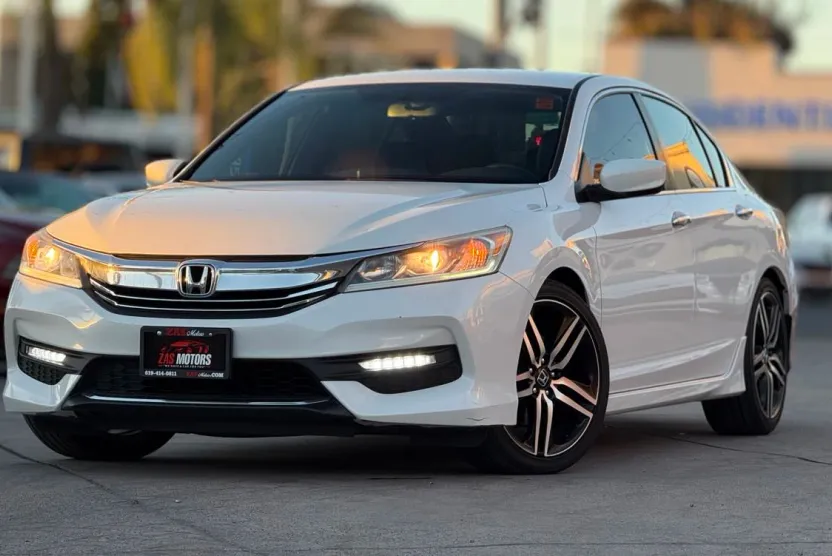 2016 Honda Accord Sport photo 1