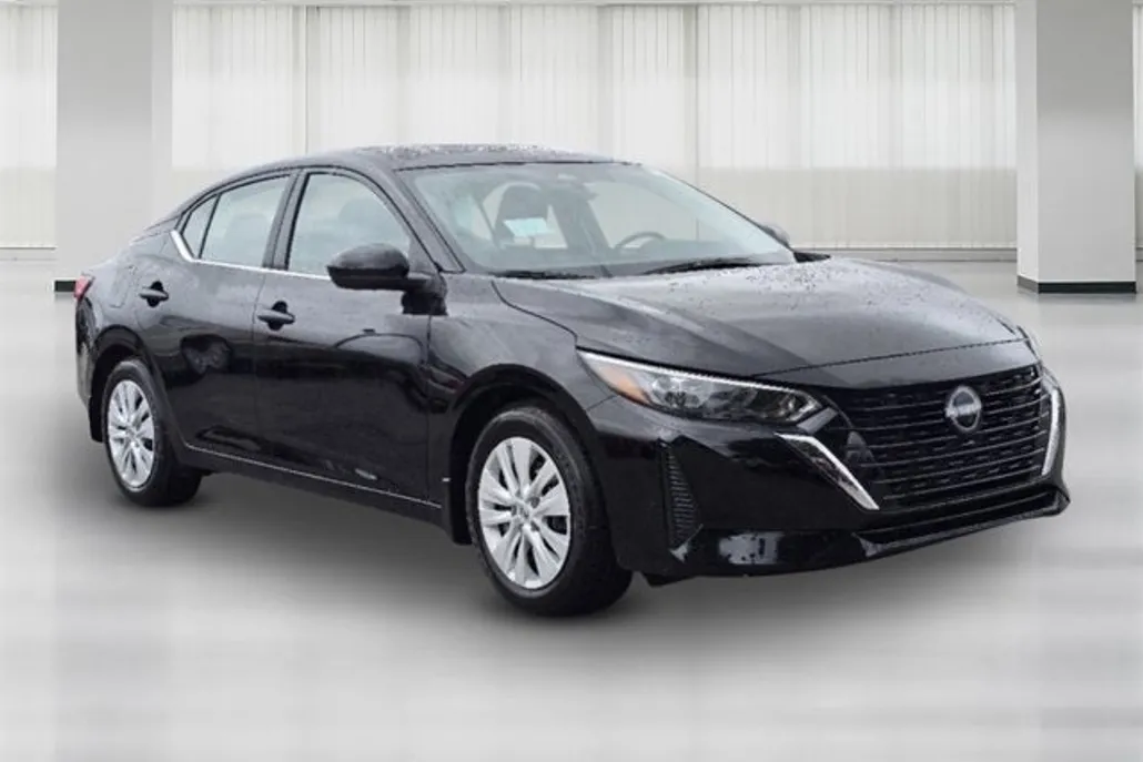 2025 Nissan Sentra S photo 1