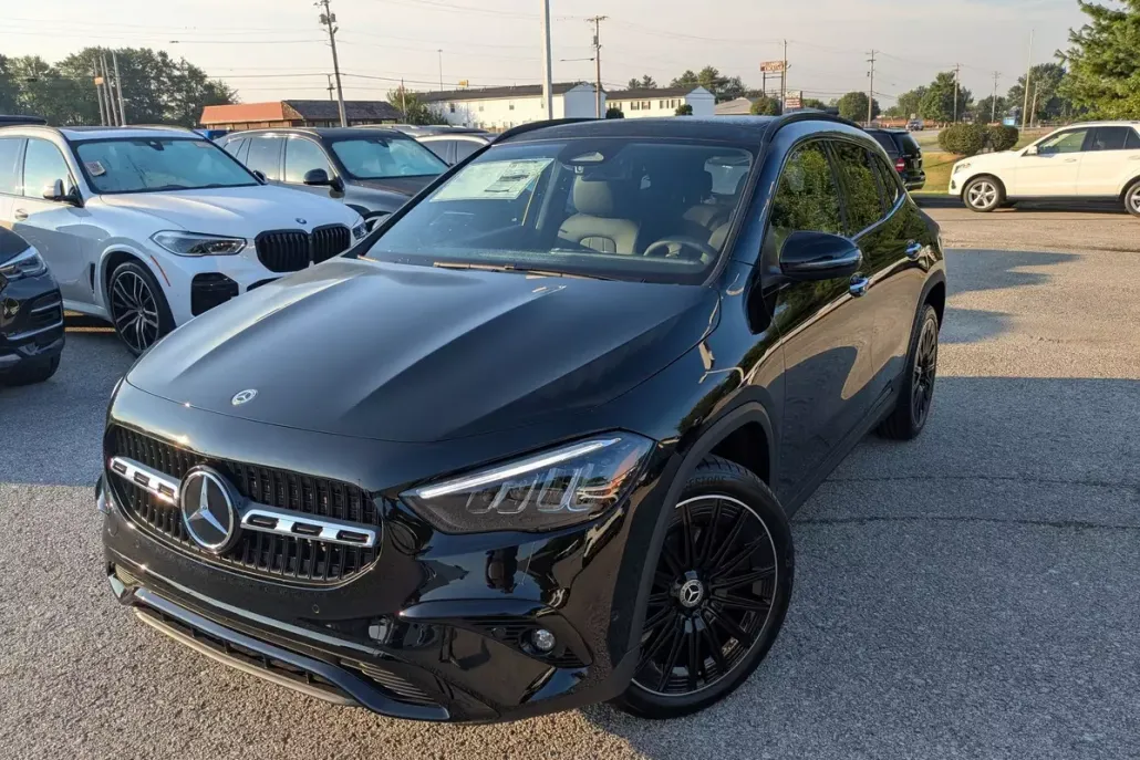 2026 Mercedes Benz GLA 250 4MATIC photo 1
