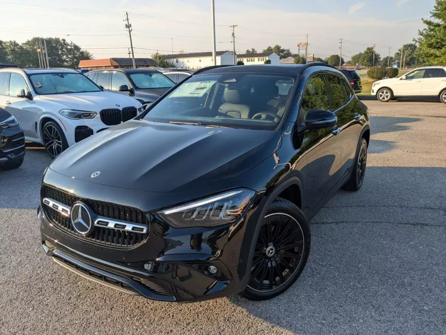 2026 Mercedes Benz GLA 250 4MATIC photo 1