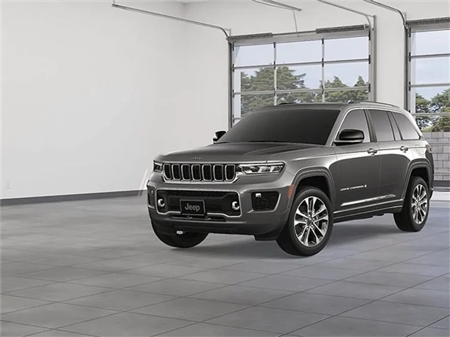 2025 Jeep Grand Cherokee Overland photo 1