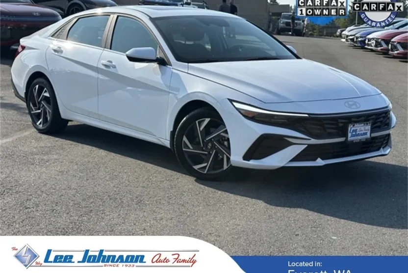 2025 Hyundai Elantra SEL Convenience photo 1