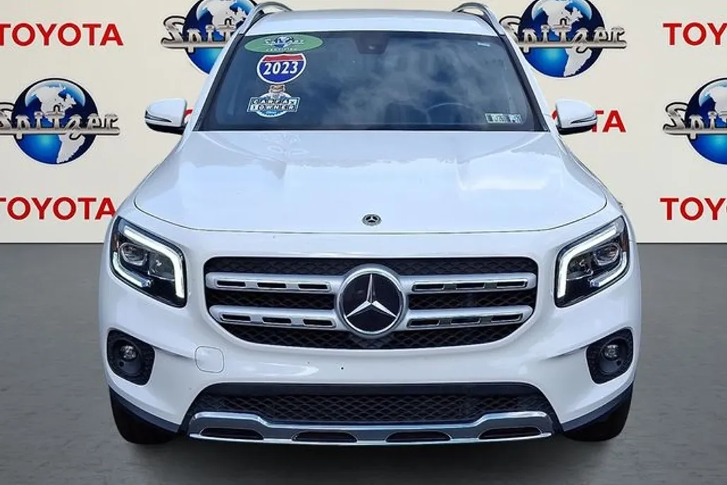 2023 Mercedes Benz GLB 250 4MATIC photo 1
