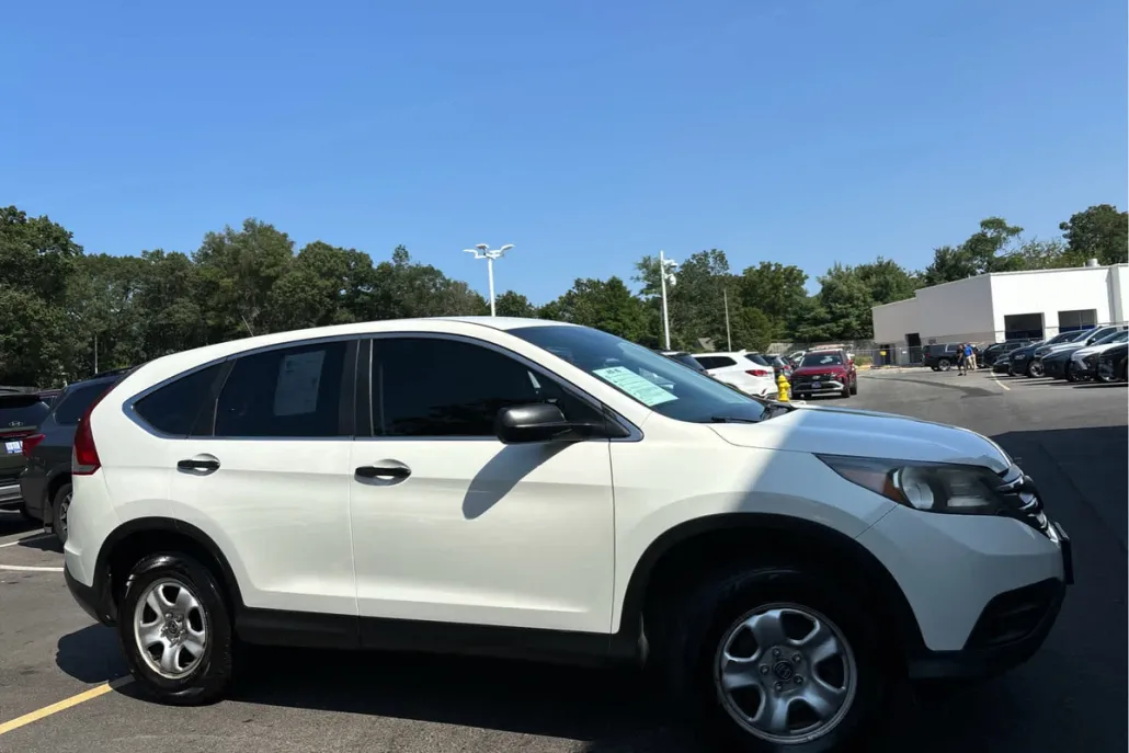 2014 Honda CR-V LX photo 1