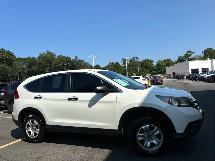 2014 Honda CR-V LX photo 1
