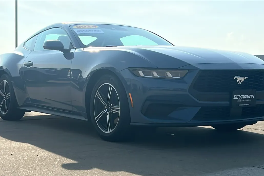 2024 Ford Mustang EcoBoost photo 1